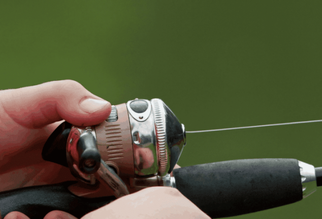 how to use spincast reel